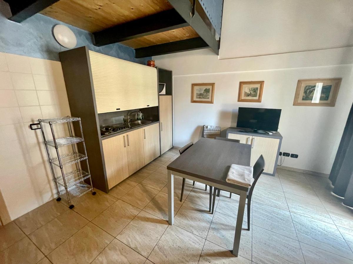 100 Torri Apartment Alba  Buitenkant foto