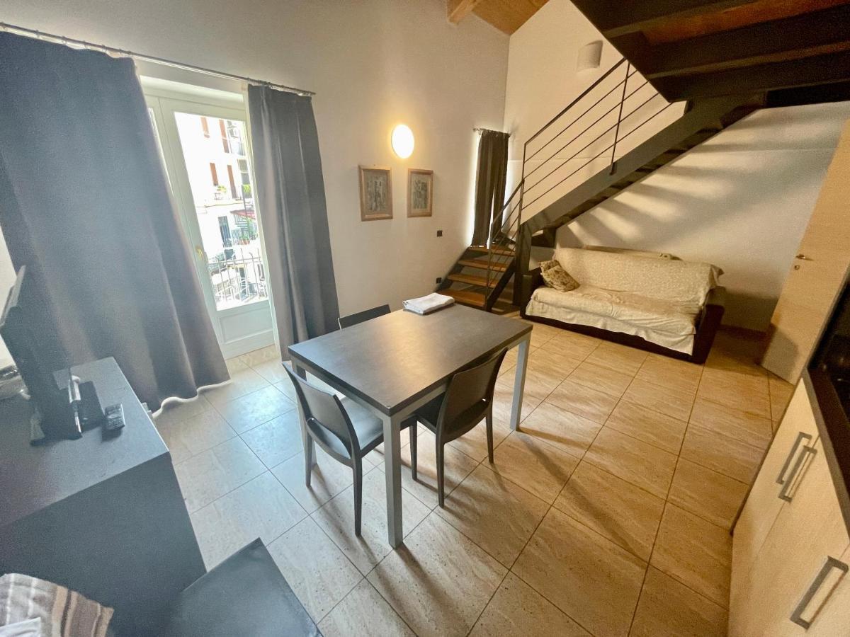 100 Torri Apartment Alba  Buitenkant foto